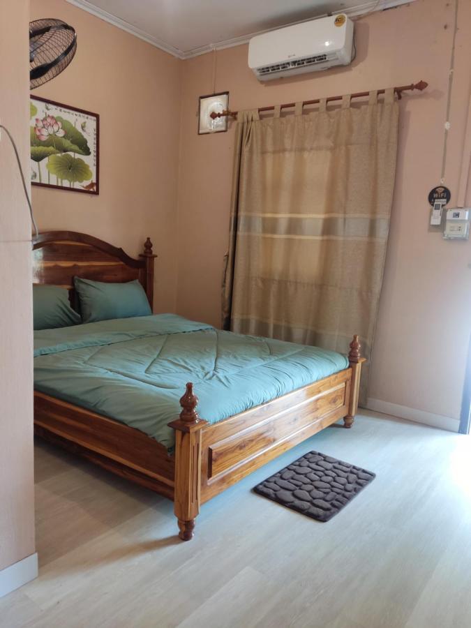 Erawan Guesthouse Паксе Екстер'єр фото