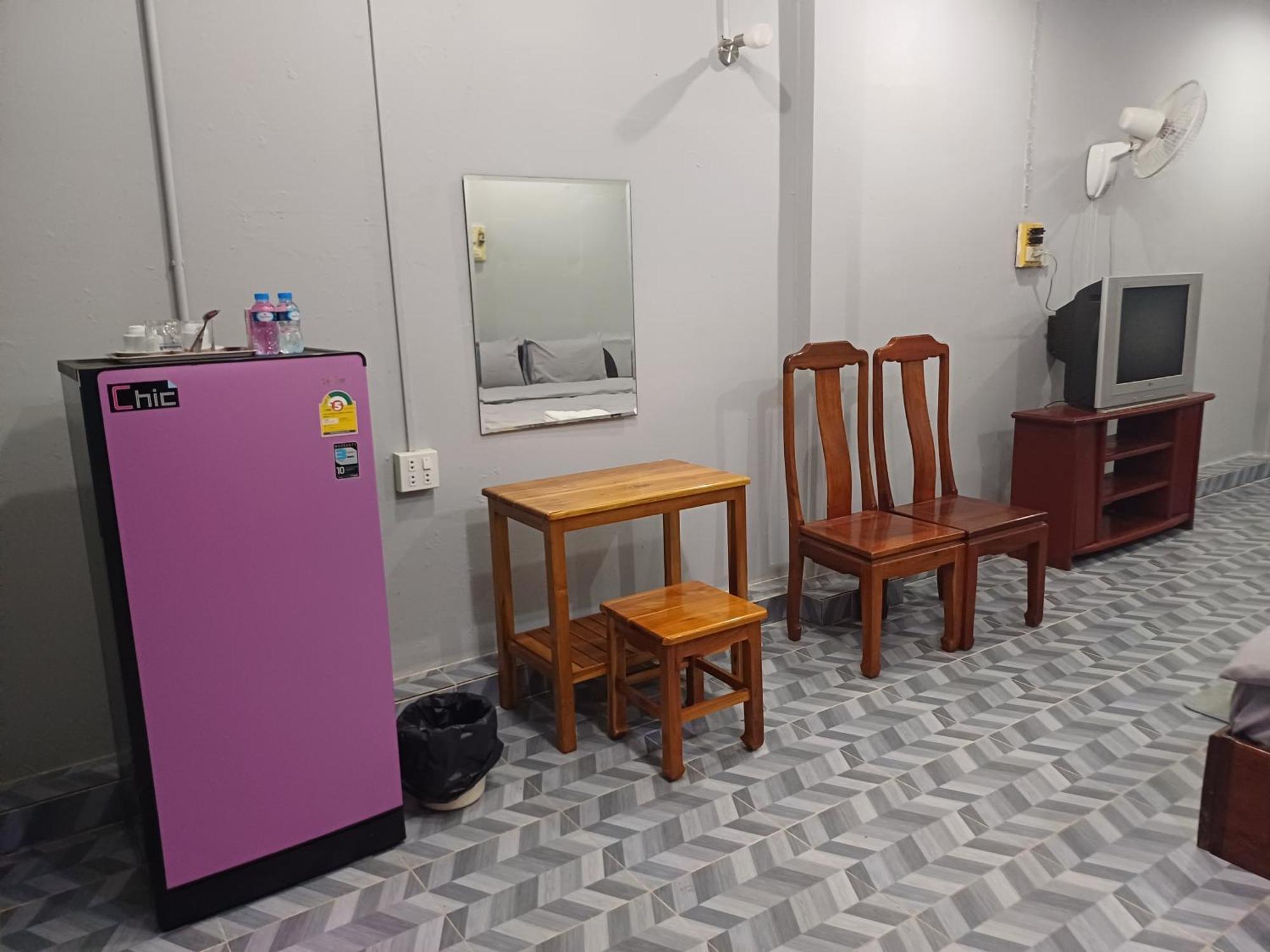 Erawan Guesthouse Паксе Екстер'єр фото